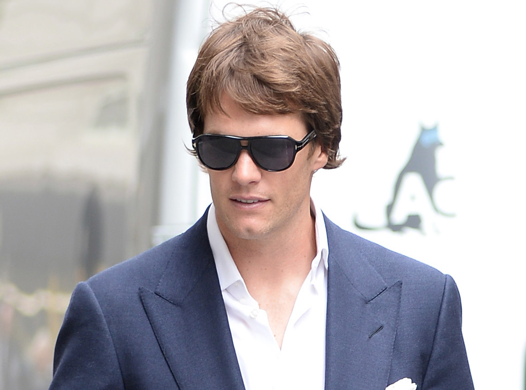 A Visual History Of Tom Brady S Hair E News